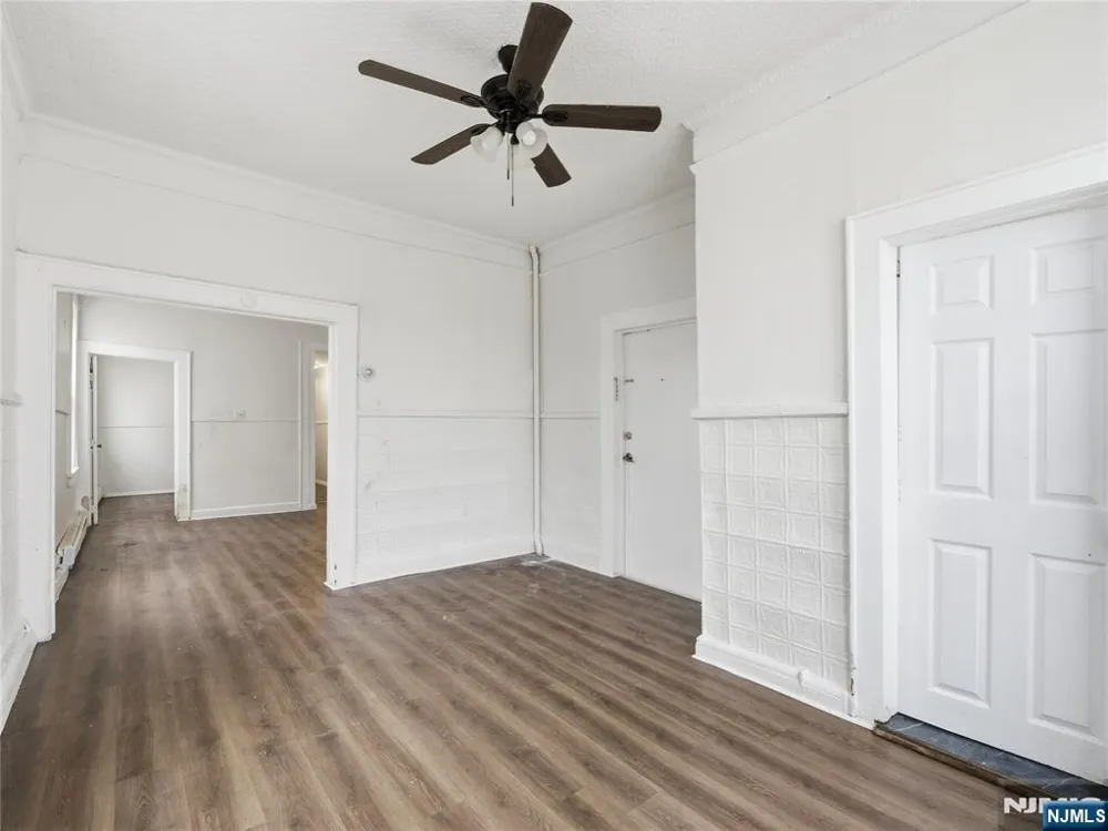 302 Belmont Avenue Belleville, NJ 07109