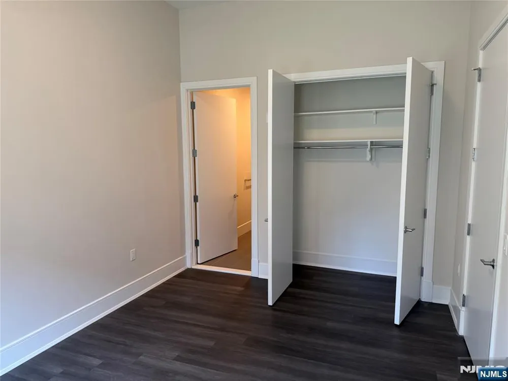 470 Main Street 304 Fort Lee, NJ 07024