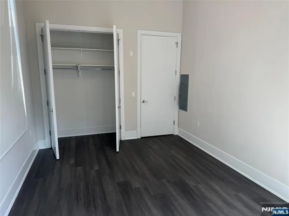 470 Main Street 304 Fort Lee, NJ 07024