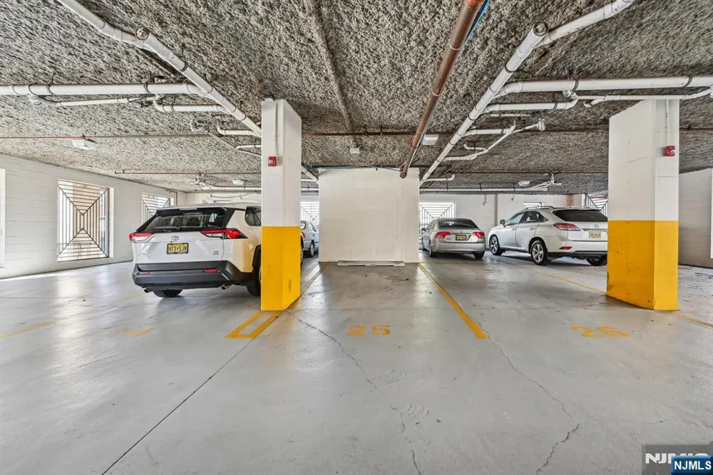 5808 Washington Street 507 West New York, NJ 07093