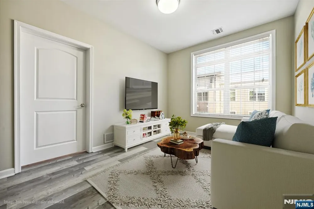 5808 Washington Street 507 West New York, NJ 07093