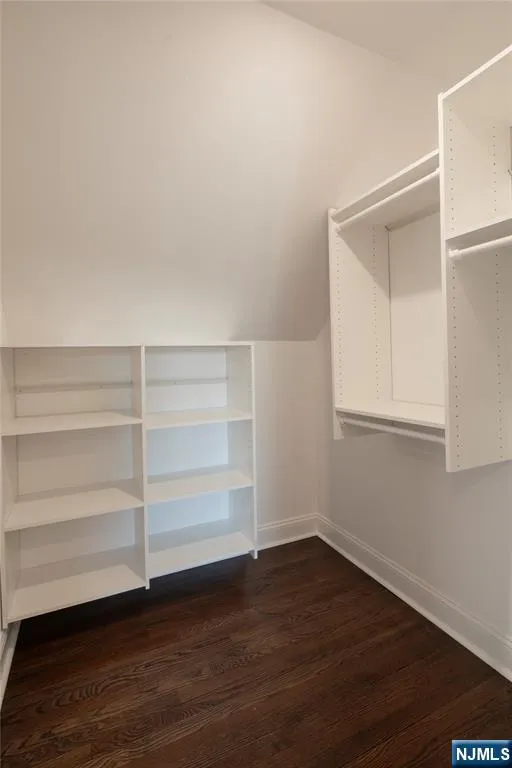 14 Bliss Avenue M Tenafly, NJ 07670