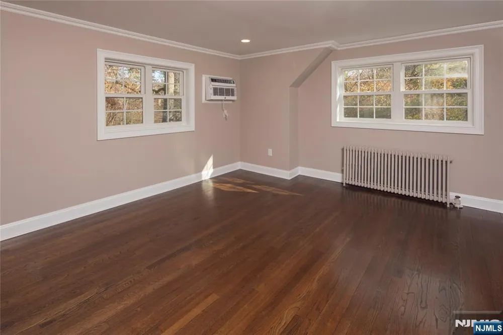 14 Bliss Avenue M Tenafly, NJ 07670