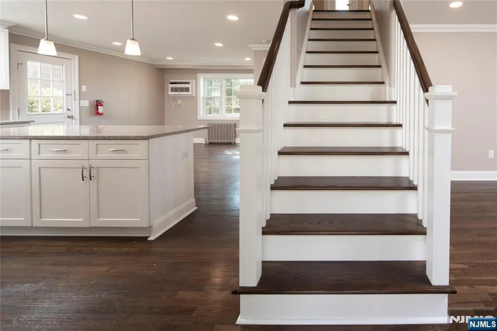 14 Bliss Avenue M Tenafly, NJ 07670