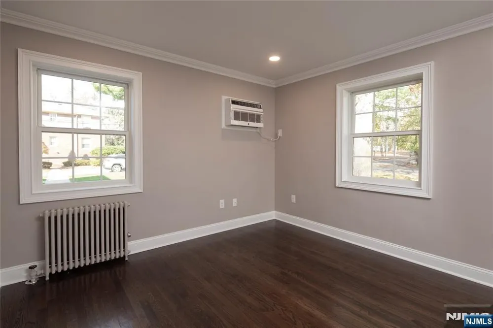 14 Bliss Avenue M Tenafly, NJ 07670