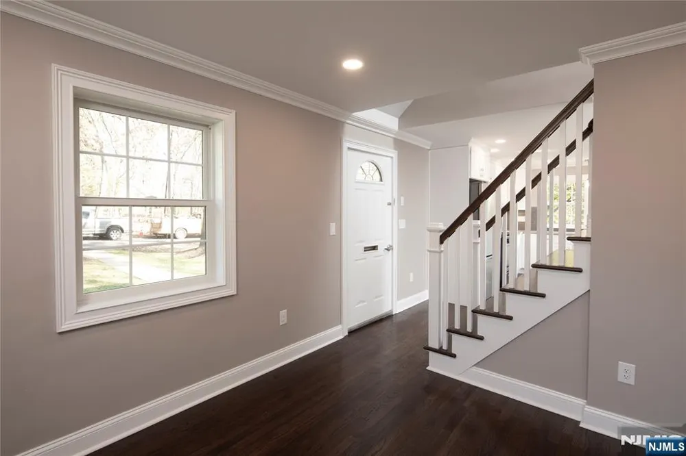14 Bliss Avenue M Tenafly, NJ 07670