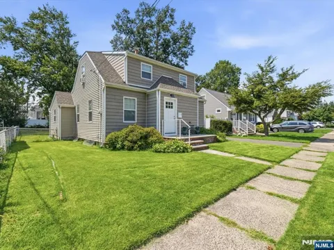 3-12 26th Street