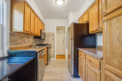 349 Bloomfield Ave #53 Unit 53