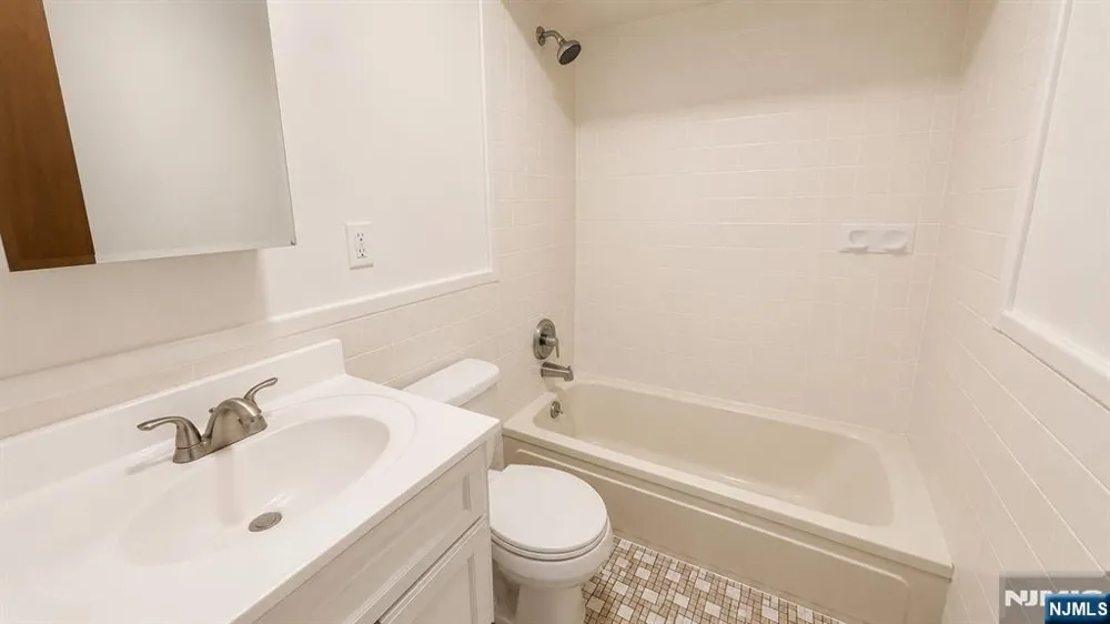 70 Prospect Avenue New Milford, NJ 07646