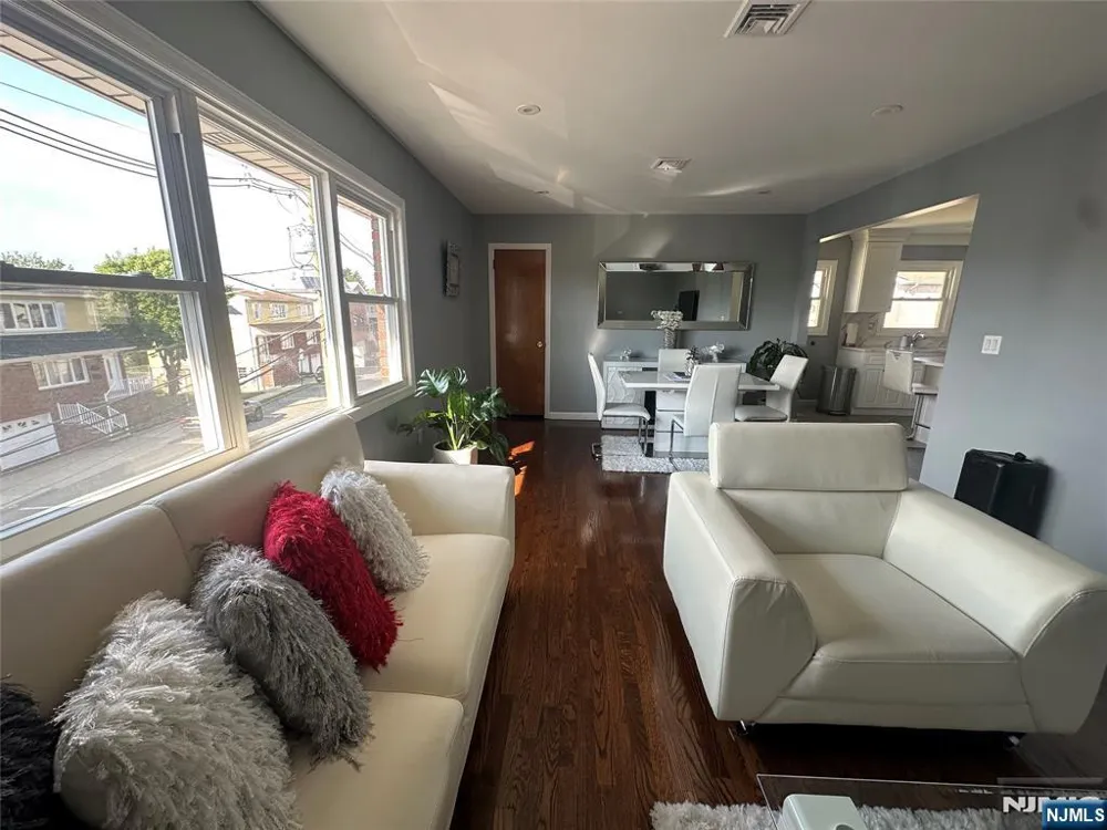 9006 Palisade Plaza 2ND + GROUND North Bergen, NJ 07047