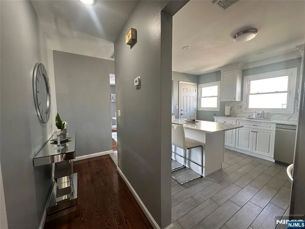9006 Palisade Plaza 2ND + GROUND North Bergen, NJ 07047