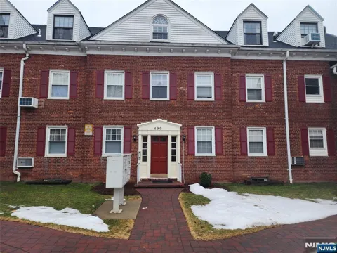490 Beverly Road C4