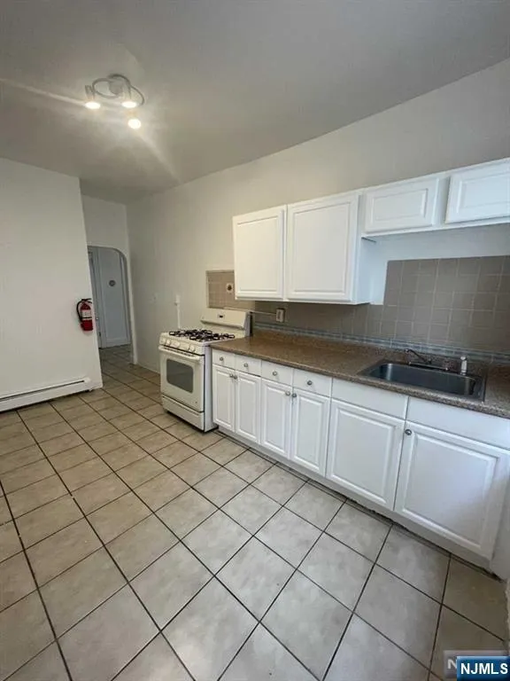 353-355 20th Avenue 3 Paterson, NJ 07513