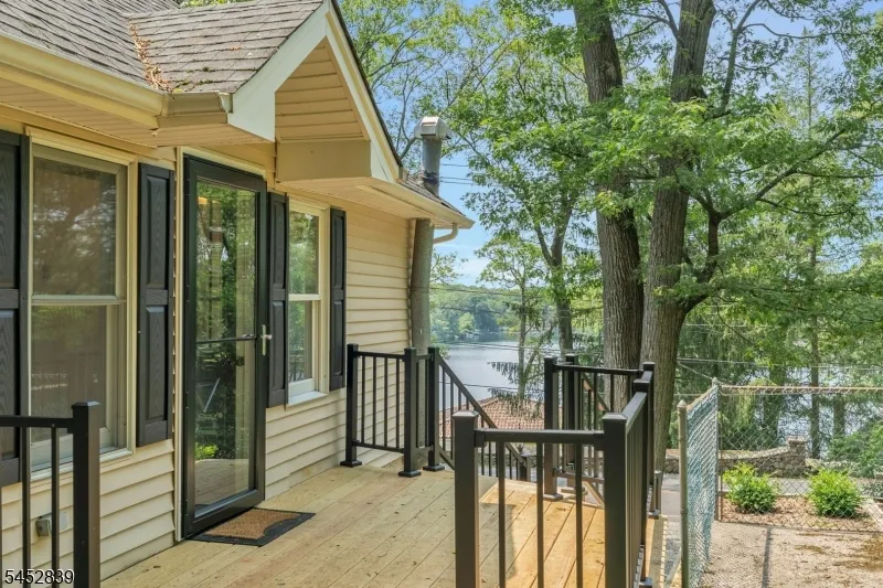 358 Lakeview Ave Ringwood, NJ 07456