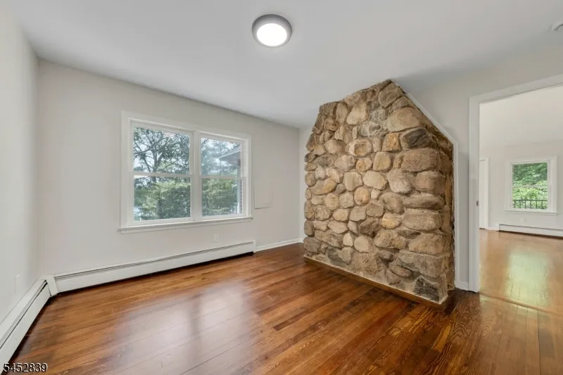 358 Lakeview Ave Ringwood, NJ 07456