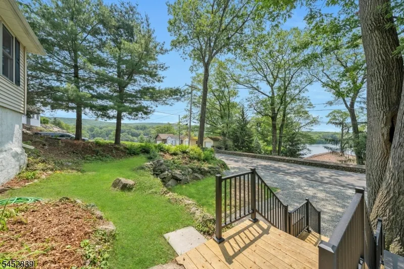 358 Lakeview Ave Ringwood, NJ 07456