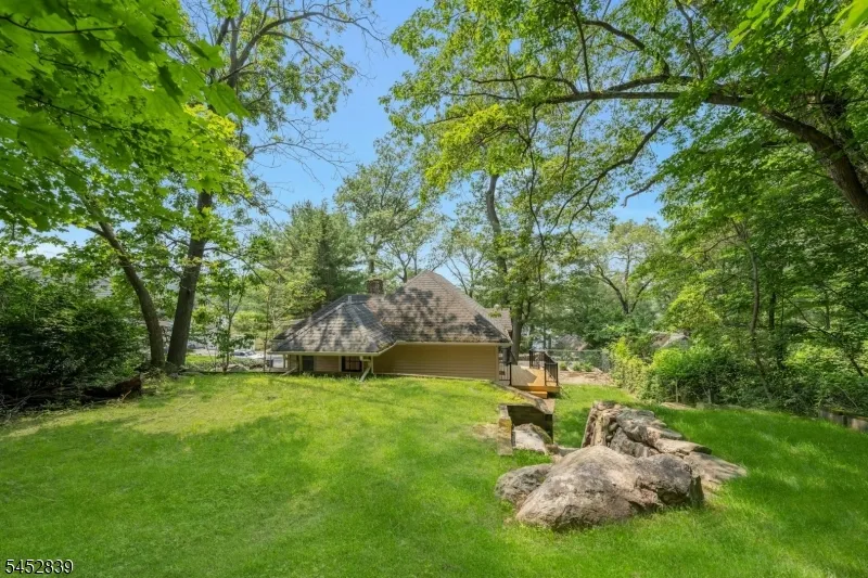 358 Lakeview Ave Ringwood, NJ 07456