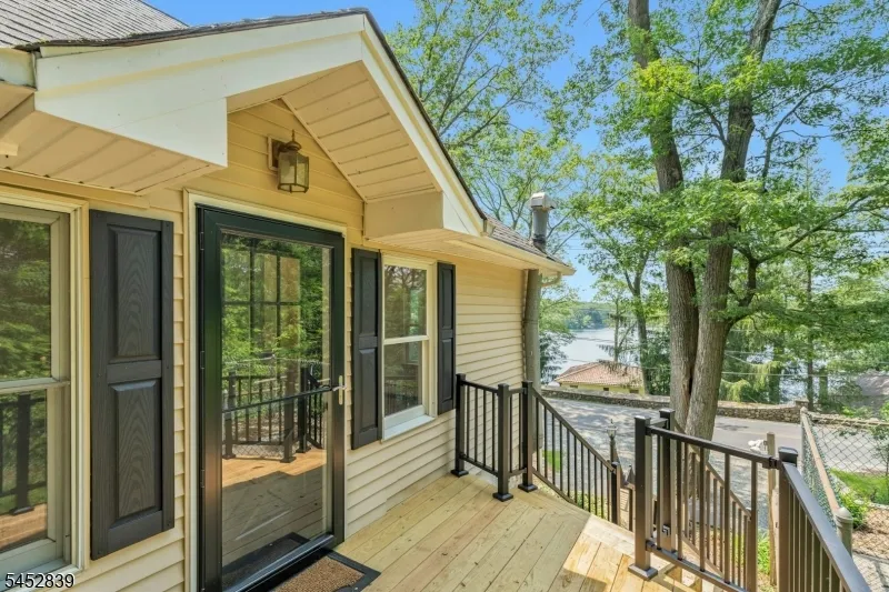 358 Lakeview Ave Ringwood, NJ 07456