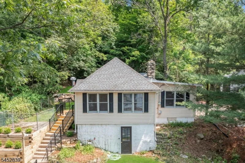 358 Lakeview Ave Ringwood, NJ 07456