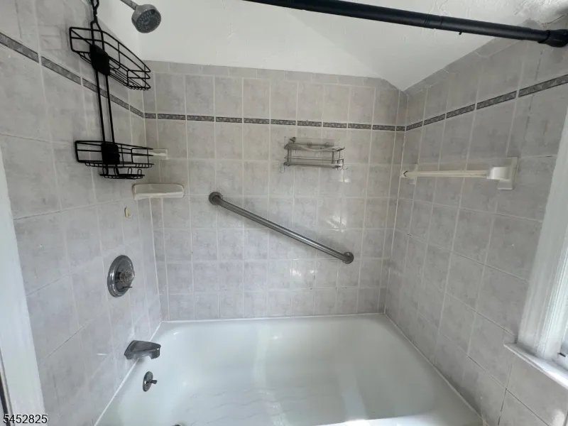 36 Northern Dr Fair Lawn, NJ 07410
