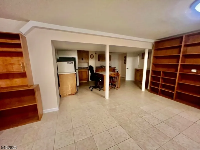 36 Northern Dr Fair Lawn, NJ 07410
