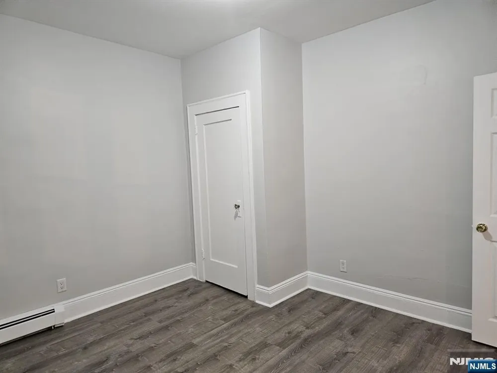133 Anderson Avenue 2f Fairview, NJ 07022