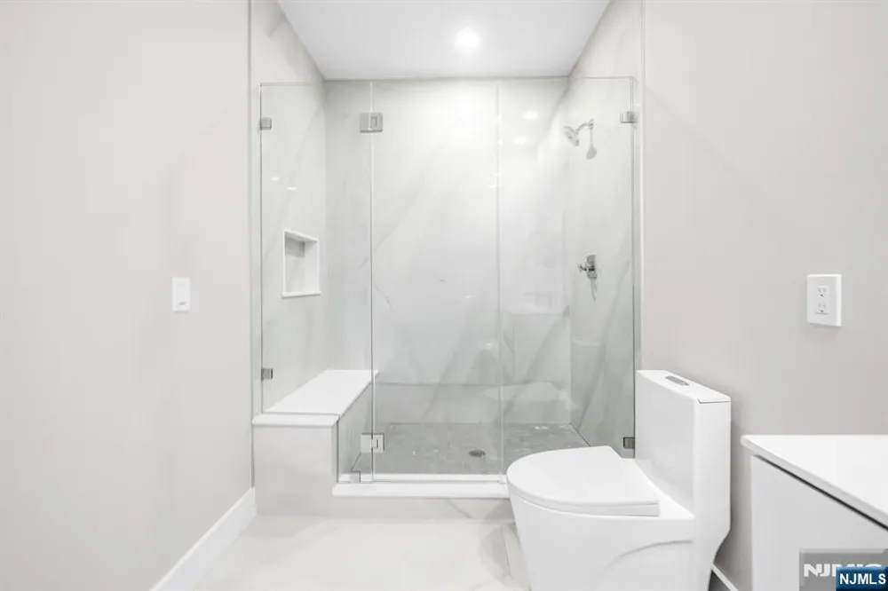 66 Mount Prospect Avenue 2 Clifton, NJ 07013