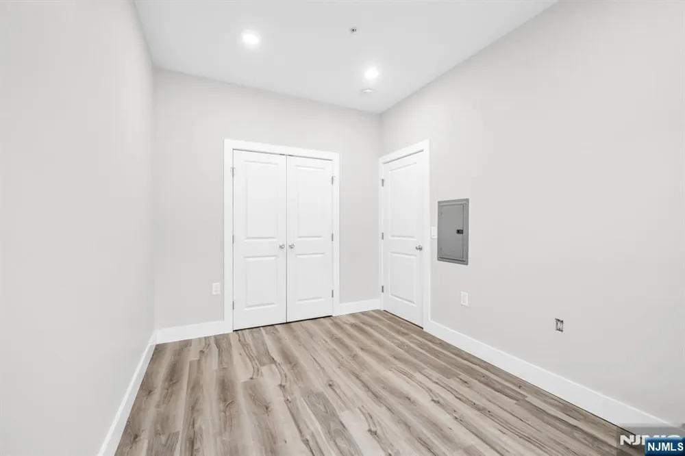 66 Mount Prospect Avenue 2 Clifton, NJ 07013