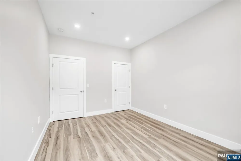 66 Mount Prospect Avenue 2 Clifton, NJ 07013