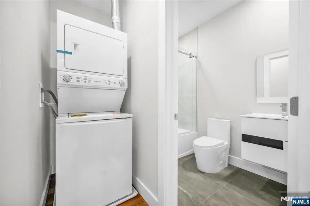 66 Mount Prospect Avenue 2 Clifton, NJ 07013