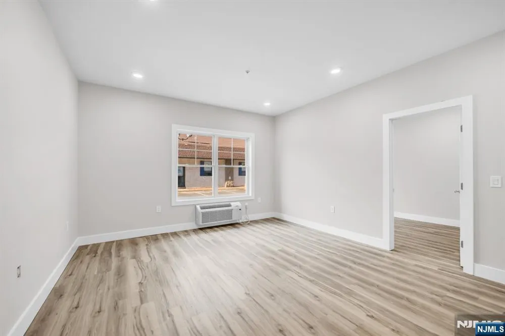 66 Mount Prospect Avenue 2 Clifton, NJ 07013