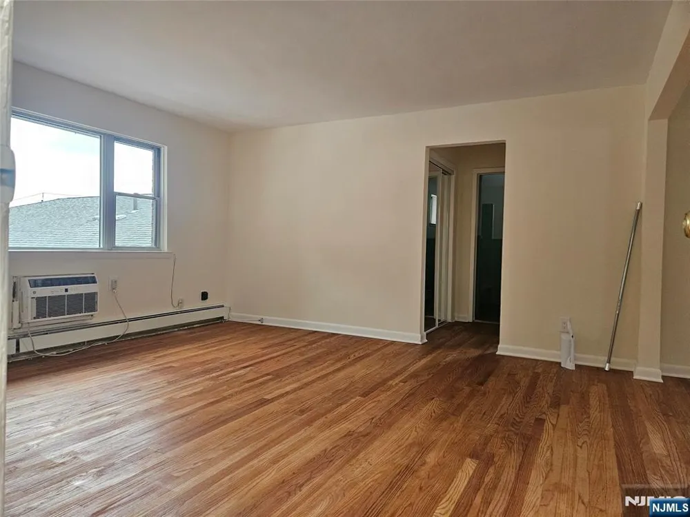 340 Undercliff Avenue 6-A Edgewater, NJ 07020
