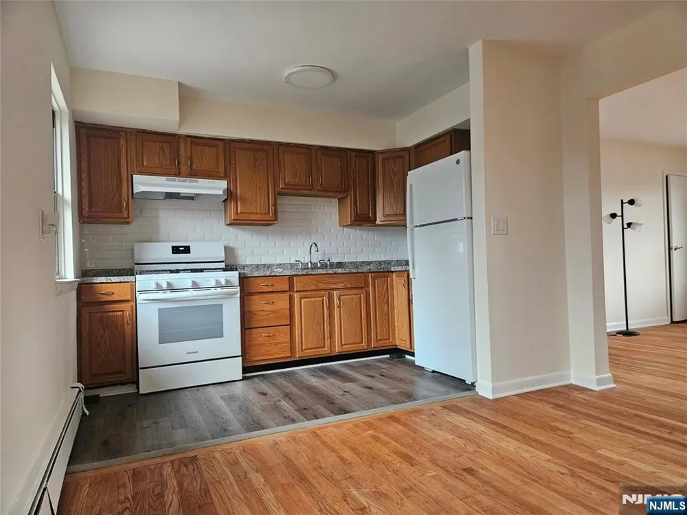 340 Undercliff Avenue 6-A Edgewater, NJ 07020