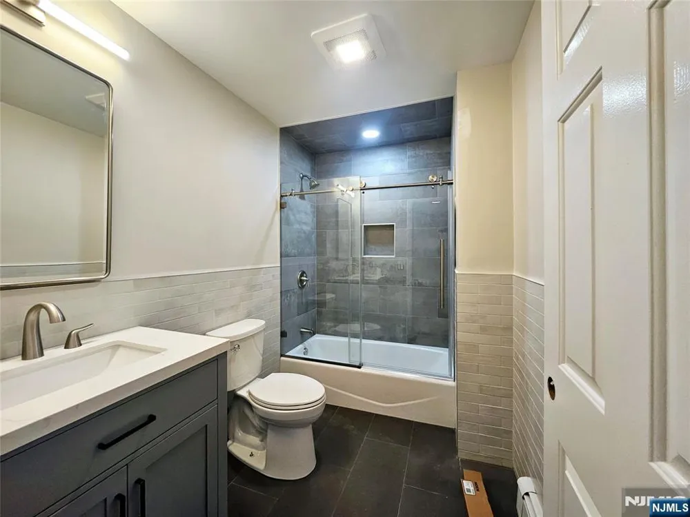 35 GROVE Street Rear Tenafly, NJ 07670