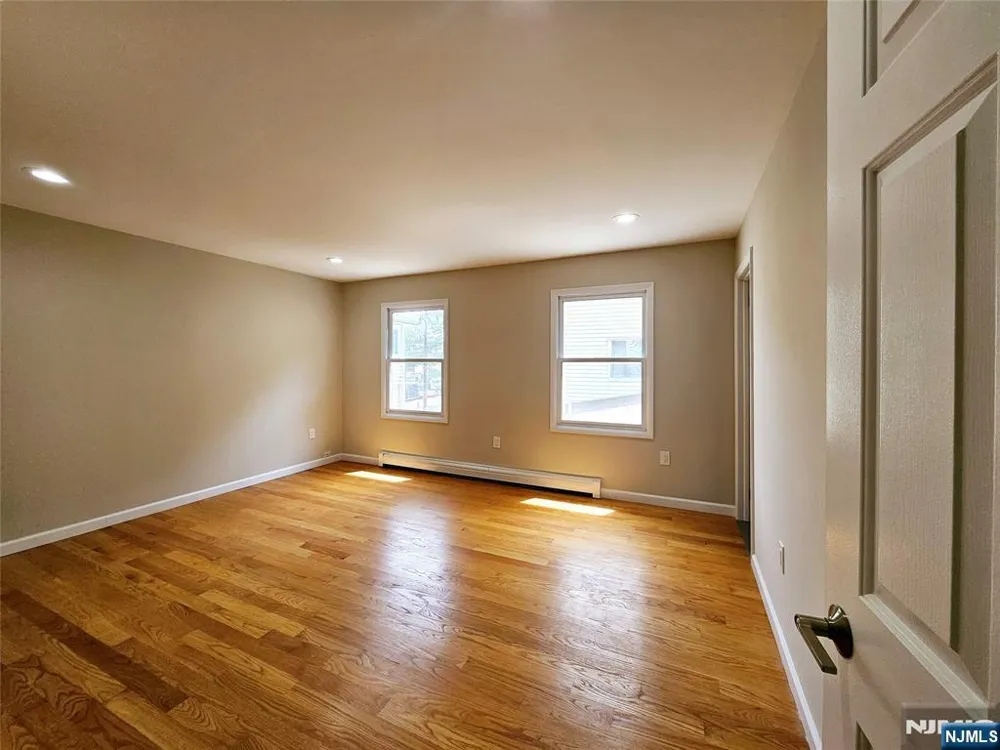35 GROVE Street Rear Tenafly, NJ 07670