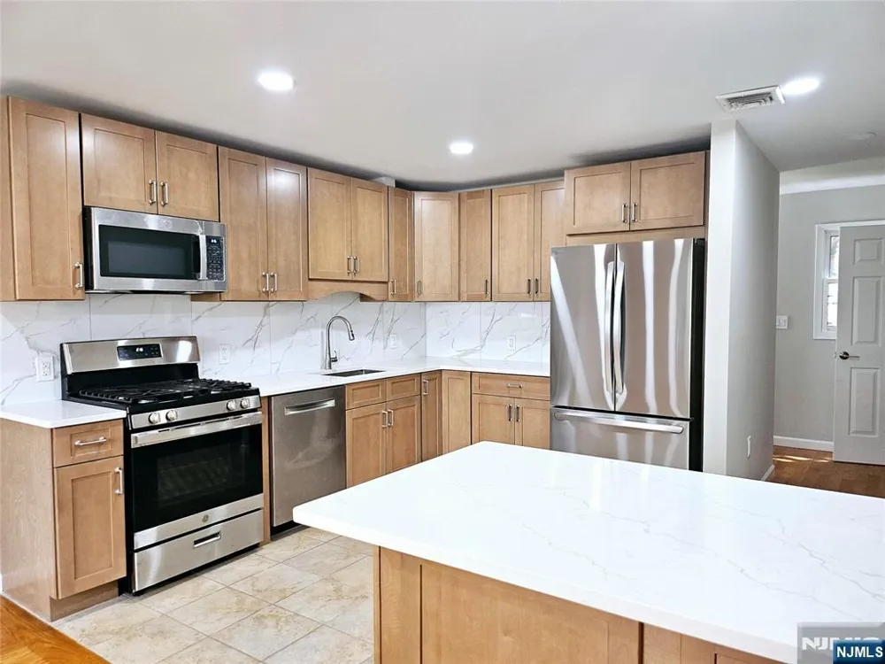 35 GROVE Street Rear Tenafly, NJ 07670