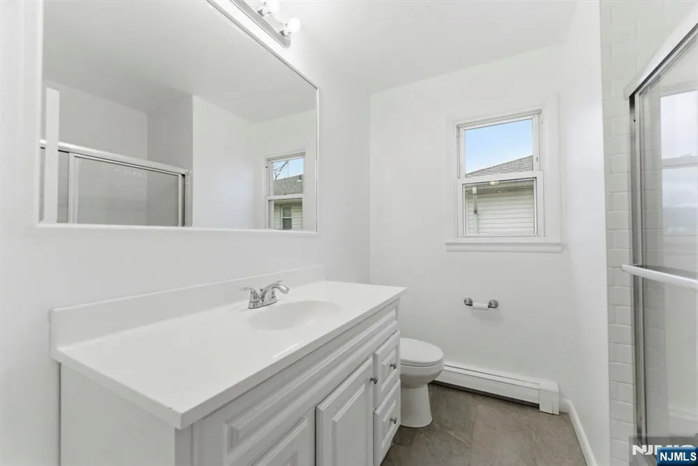 443 5th Street 2 Palisades Park, NJ 07650