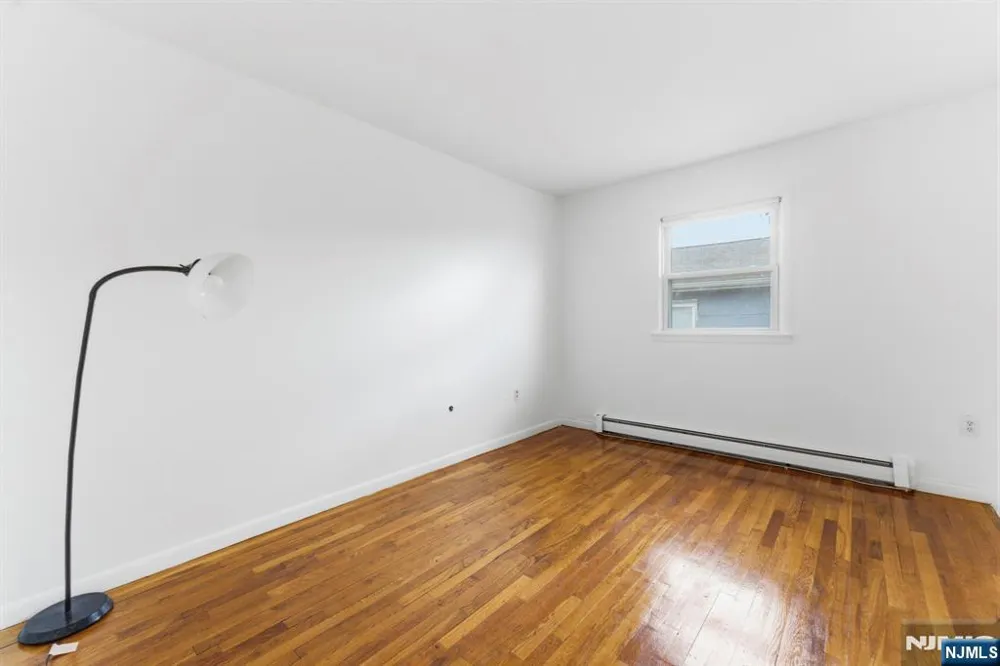 443 5th Street 2 Palisades Park, NJ 07650
