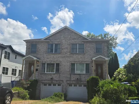 28 Columbus Drive 26