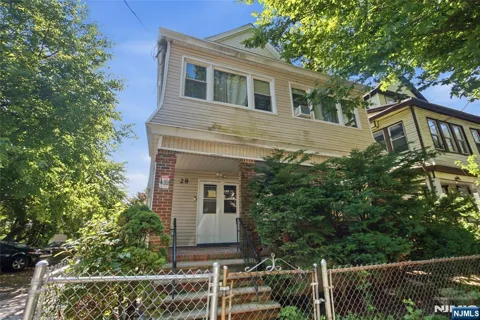 26-28 Seymour Avenue 3