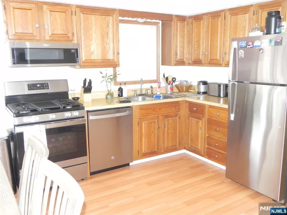 453 Liberty Street 11 Little Ferry, NJ 07643