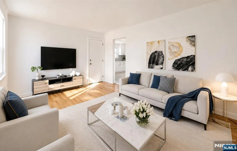 114 King Street 3 Nutley, NJ 07110