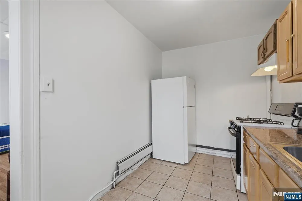 6605 Durham Avenue 2 North Bergen, NJ 07047