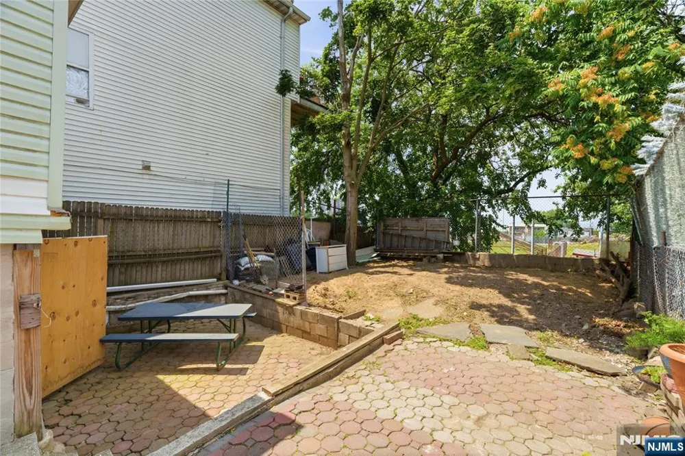 6605 Durham Avenue 2 North Bergen, NJ 07047