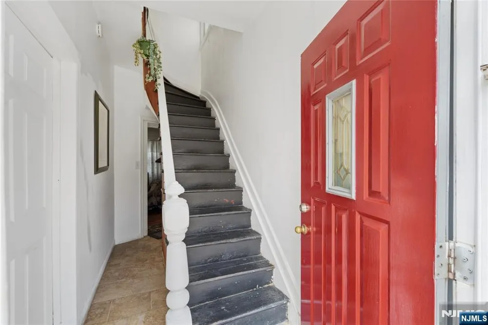 6605 Durham Avenue 2 North Bergen, NJ 07047