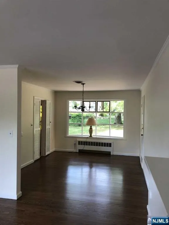 85 Phelps Avenue Cresskill, NJ 07626