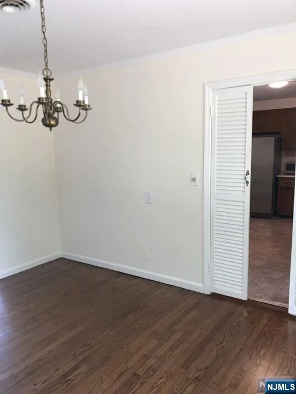 85 Phelps Avenue Cresskill, NJ 07626