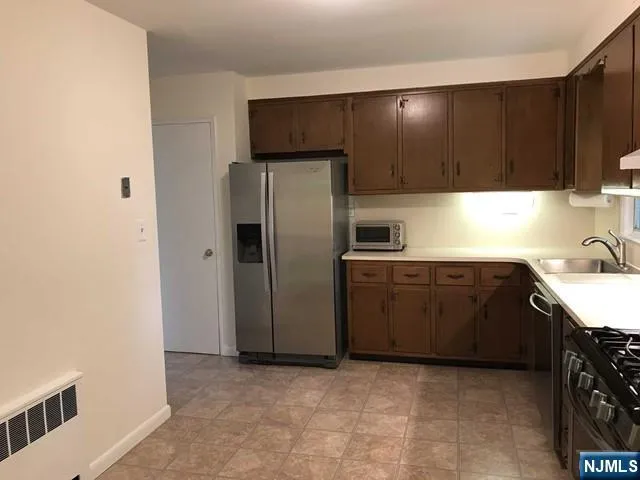 85 Phelps Avenue Cresskill, NJ 07626