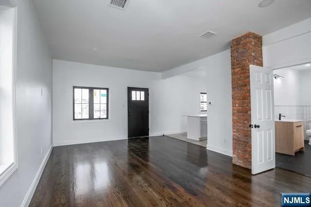 59 Liberty Street Little Ferry, NJ 07643