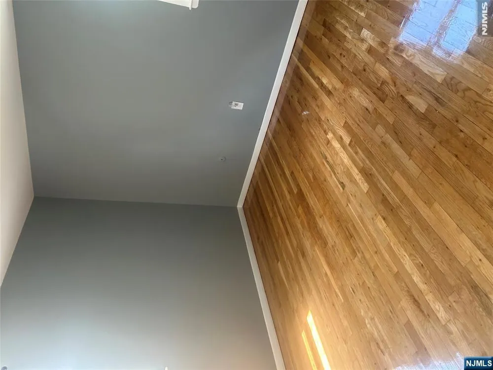 105 Crawford Street East Orange, NJ 07018